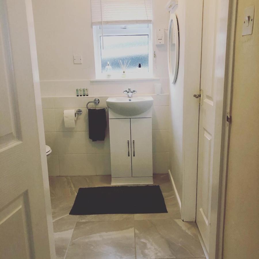Little Park Holiday Homes Self Catering Cottages 1 & 2 Bedrooms Available Close To Tutbury Castle Экстерьер фото