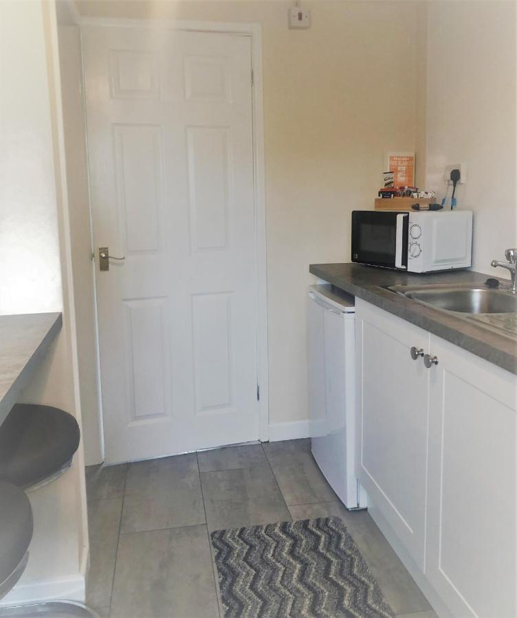Little Park Holiday Homes Self Catering Cottages 1 & 2 Bedrooms Available Close To Tutbury Castle Экстерьер фото